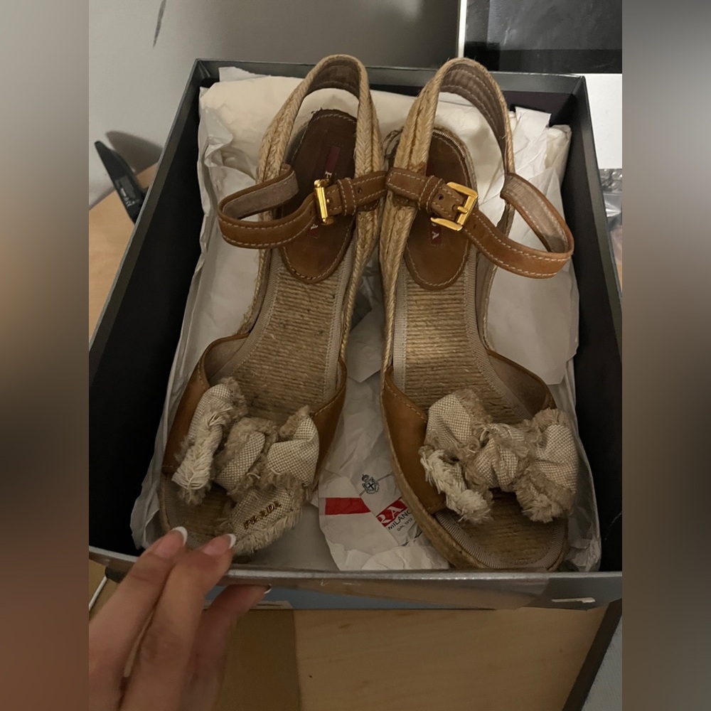 Prada calzature donna espadrills 

Size 42